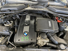 Load image into Gallery viewer, Rear Headrest BMW 535i 2008 08 - 1141869
