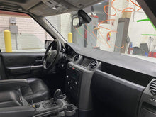 Load image into Gallery viewer, REAR BUMPER Land Rover LR3 2005 05 2006 06 2007 07 2008 08 2009 09 - 1142935
