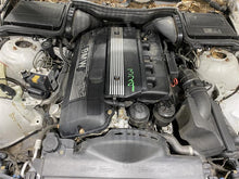 Load image into Gallery viewer, DASH PANEL BMW 525i 540i M5 97 98 99 00 01 02 03 - 1149708
