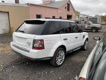 Load image into Gallery viewer, FRONT SPINDLE KNUCKLE Range Rover Sport 09 10 11 12 13 Right - 1146739
