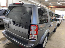 Load image into Gallery viewer, TRUNK LID LAND ROVER LR3 2005 05 06 07 08 09 10 - 14 LOWER - 1150027
