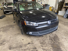 Load image into Gallery viewer, Rear Headrest Volkswagen Jetta 2013 13 - 1148679
