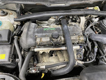 Load image into Gallery viewer, QUARTER PANEL CUT ASSEMBLY Volvo XC90 03 04 - 10 Left - 1151360
