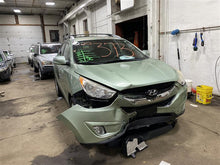 Load image into Gallery viewer, REAR BUMPER ASSEMBLY Hyundai Tucson 10 11 12 13 14 15 - 1151465
