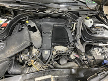 Load image into Gallery viewer, WINDSHIELD WIPER MOTOR C230 C250 C300 C350 C63 E250D E300 E350  08-15 - 1151678

