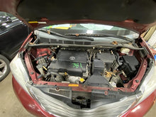 Load image into Gallery viewer, CENTER PILLAR CUT Toyota Sienna 11 12 13 14 15 16 17 Left - 1152480
