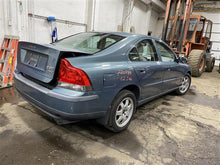 Load image into Gallery viewer, CARRIER ASSEMBLY Volvo S60 2002 02 - 1154290
