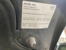 Load image into Gallery viewer, FRONT INTERIOR DOOR TRIM PANEL Audi Q5 2011 11 - 1152832
