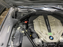 Load image into Gallery viewer, TRUNK LID MOUNTED TAIL LIGHT LAMP 740i 740il 750 HYBRID 750i 09-12 Left - 1153226
