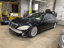 Load image into Gallery viewer, REAR INTERIOR DOOR TRIM PANEL S550 S600 S65 2007 07 - 1155429

