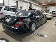 Load image into Gallery viewer, REAR INTERIOR DOOR TRIM PANEL S550 S600 S65 2007 07 - 1155429
