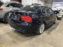 Load image into Gallery viewer, FUSE BOX BMW 128i 135i 323i 328i 335i M1 M3 X1 2008-2014 - 1156628
