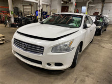 Load image into Gallery viewer, Floor Shifter Nissan Maxima 2009 09 - 1156784
