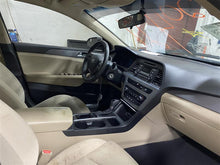 Load image into Gallery viewer, FRONT INTERIOR DOOR TRIM PANEL Hyundai Sonata 2016 16 - 1157107
