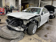 Load image into Gallery viewer, CROSSMEMBER / K-FRAME BMW 528i Active 5 12 13 14 15 16 - 1157559

