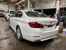 Load image into Gallery viewer, Console BMW 528i 2013 13 - 1157612
