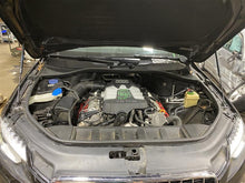 Load image into Gallery viewer, REAR DOOR GLASS Audi Q7 2013 13 2014 14 2015 15 Right - 1160332
