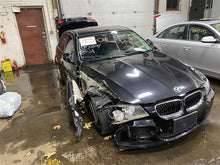 Load image into Gallery viewer, 2011 BMW 328i Floor Shifter - 1160586
