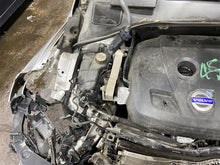 Load image into Gallery viewer, CENTER PILLAR CUT Volvo S60 XC60 11 12 13 14 15 Left - 1160629
