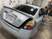 Load image into Gallery viewer, Quarter Panel Cut Nissan Altima 07 08 09 10 11 12 Left - 1160813
