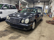 Load image into Gallery viewer, HEADLIGHT LAMP ASSEMBLY E300d E320 E320T Wagon E420 E430 E55 96-99 Right - 1161253
