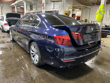 Load image into Gallery viewer, CENTER PILLAR CUT BMW 528i 535i 550i Active 5 M5 2011-2016 Right - 1162504
