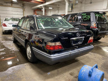 Load image into Gallery viewer, HOOD Mercedes E300D E320 E420 E500 1994 94 1995 95 - 1163082
