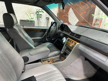 Load image into Gallery viewer, HOOD Mercedes E300D E320 E420 E500 1994 94 1995 95 - 1163082
