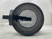 Load image into Gallery viewer, Mass Air Flow Sensor Meter MAF Audi A6 A8 2000 00 - NW4712
