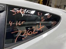 Load image into Gallery viewer, FOG LAMP LIGHT Veloster 13 14 15 16 17 Bumper Mounted Right - 1164172
