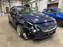 Load image into Gallery viewer, CENTER PILLAR CUT Volvo S60 XC60 11 12 13 14 15 Left - 1164265
