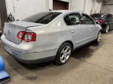 Load image into Gallery viewer, Strut Passat CC 2006 06 2007 07 2008 08 09 10 Front - 1165699
