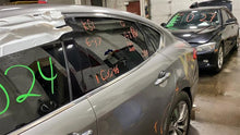 Load image into Gallery viewer, FRONT INTERIOR DOOR TRIM PANEL Infiniti M37 2013 13 - 1166454

