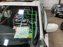 Load image into Gallery viewer, FUSE BOX Infiniti JX35 2013 13 - 1166611
