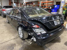 Load image into Gallery viewer, REAR INTERIOR DOOR TRIM PANEL S550 S600 S65 2007 07 - 1168010

