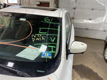 Load image into Gallery viewer, PLASTIC ENGINE COVER Infiniti JX35 2013 13 - 1169945

