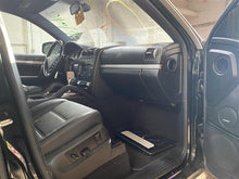 Load image into Gallery viewer, STEERING COLUMN Porsche Cayenne 2008 08 2009 09 2010 10 - 1169331
