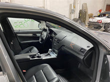 Load image into Gallery viewer, Frame Rail Mercedes-Benz C300 C350 2008 08 - 1170647
