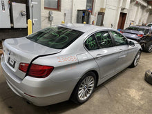 Load image into Gallery viewer, CONSOLE LID BMW 535i 2013 13 - 1170813

