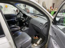 Load image into Gallery viewer, TRUNK LID Tucson 2005 05 2006 06 2007 07 2008 08 2009 09 - 1171255
