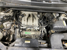 Load image into Gallery viewer, FRONT DOOR WINDOW SWITCH Hyundai Tucson 05 06 07 08 09 Left - 1171282
