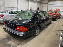 Load image into Gallery viewer, RADIO ANTENNA Lexus LS430 2001 01 - 1252637
