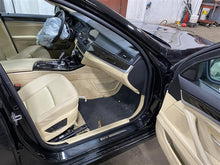 Load image into Gallery viewer, INTERIOR SUN VISORS 528D 528i 535i 550i Active 5 2010 - 2015 - 1172457
