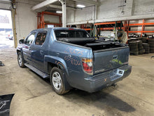 Load image into Gallery viewer, PLASTIC ENGINE COVER Honda Ridgeline 2007 07 - 1172136
