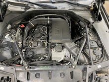 Load image into Gallery viewer, Console BMW 535i 2013 13 - 1252773
