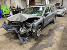 Load image into Gallery viewer, FRONT KNEE Volvo V70 01 02 03 04 05 06 07 Left - 1247745
