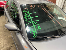 Load image into Gallery viewer, QUARTER GLASS Volvo S40 2004 04 05 06 07 Right - 1263703
