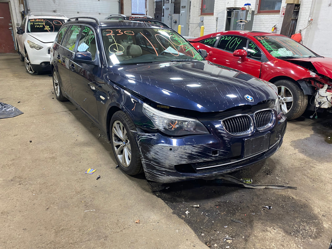 2010 BMW 535i Floor Shifter - 1263901