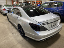 Load image into Gallery viewer, CROSSMEMBER / K-FRAME E250 Van C230 C250 C300 C350 C63 CLS400 08-16 - 1273071
