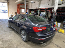 Load image into Gallery viewer, CENTER PILLAR CUT Kia Cadenza 2014 14 2015 15 2016 16 Right - 1273345
